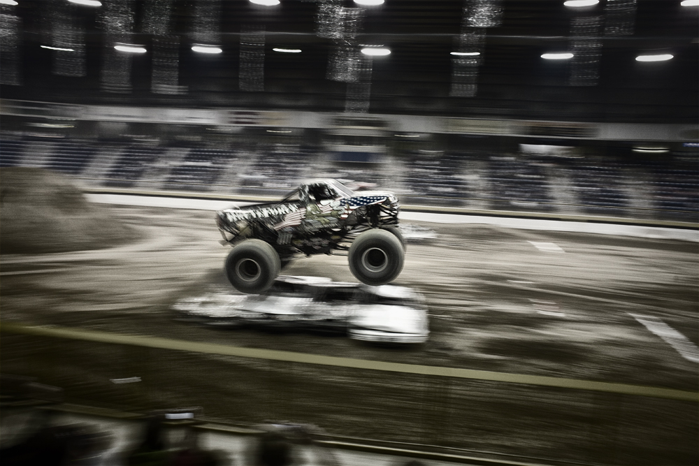 Monster Truck Photos - Todd Roeth 